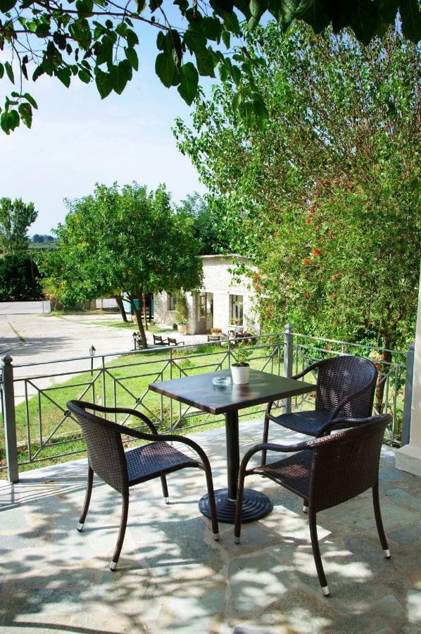 Hotel Marathia Arta Bagian luar foto