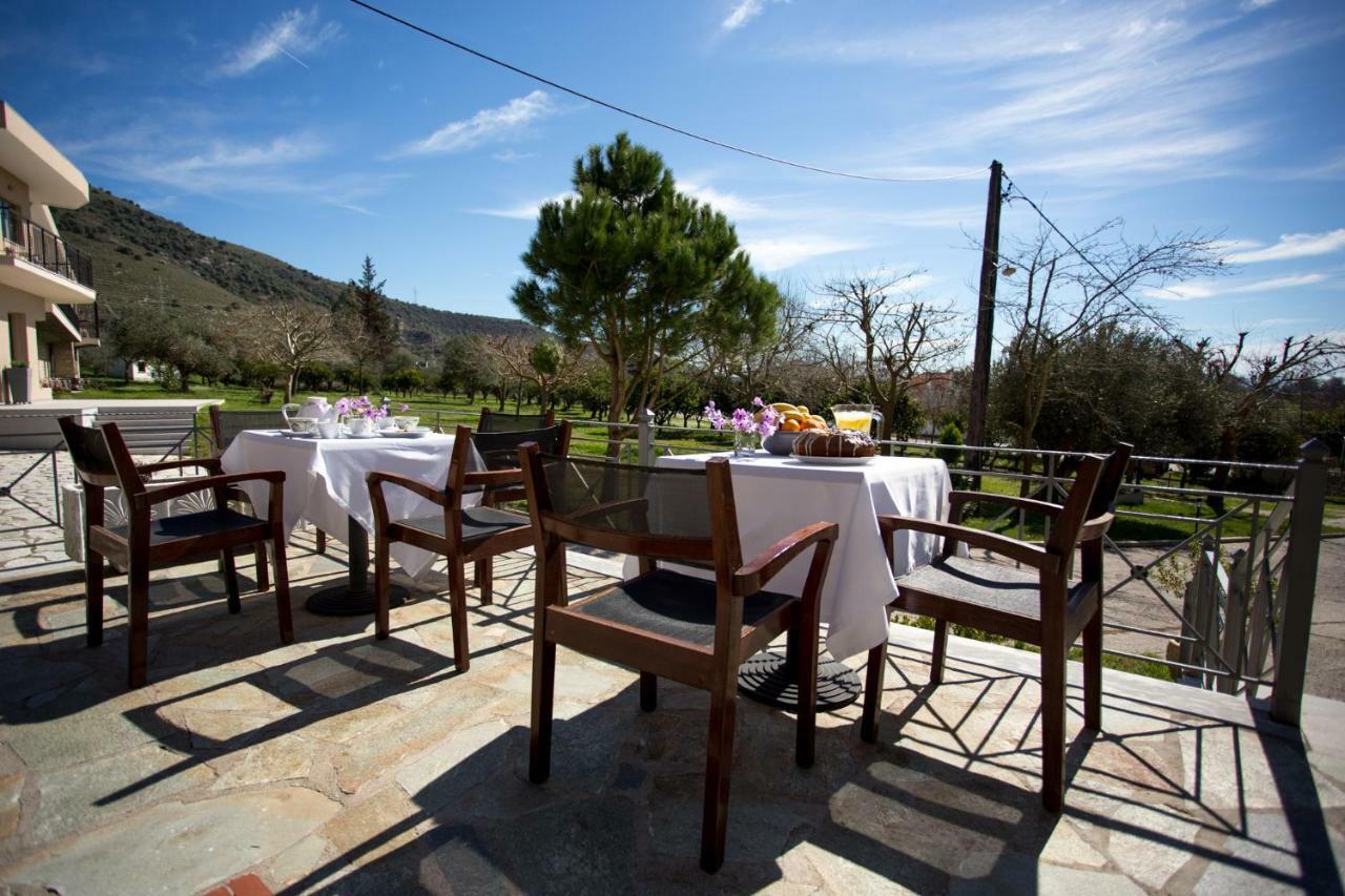 Hotel Marathia Arta Bagian luar foto