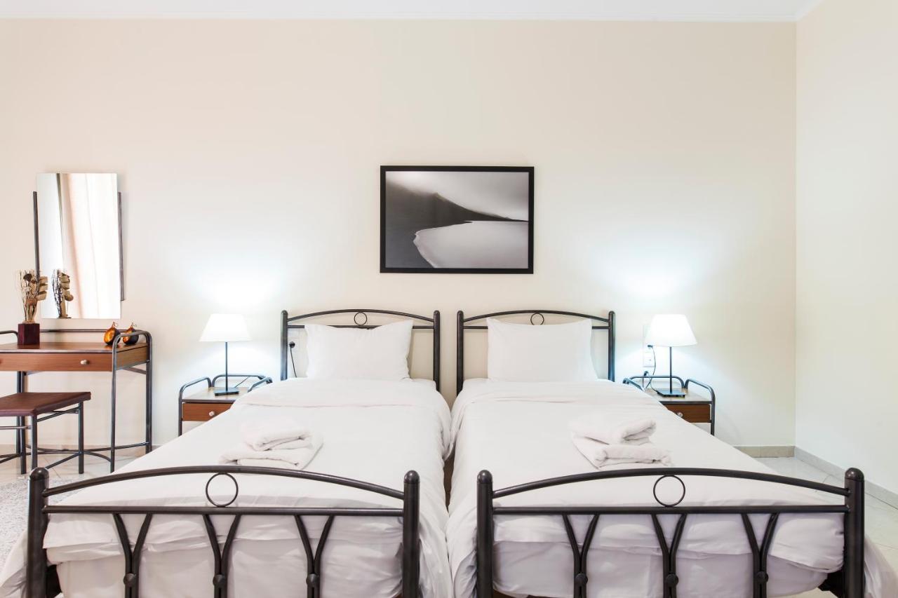 Hotel Marathia Arta Bagian luar foto