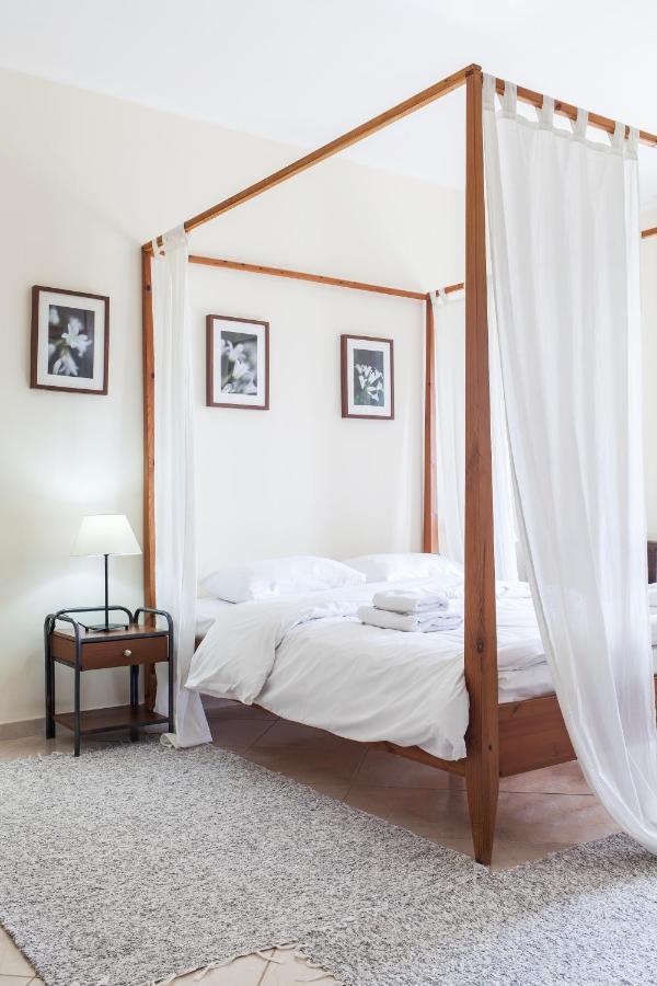 Hotel Marathia Arta Bagian luar foto