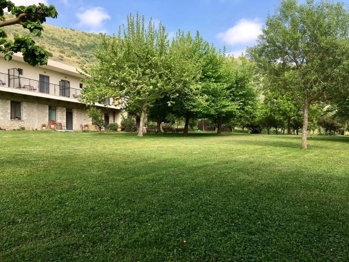 Hotel Marathia Arta Bagian luar foto